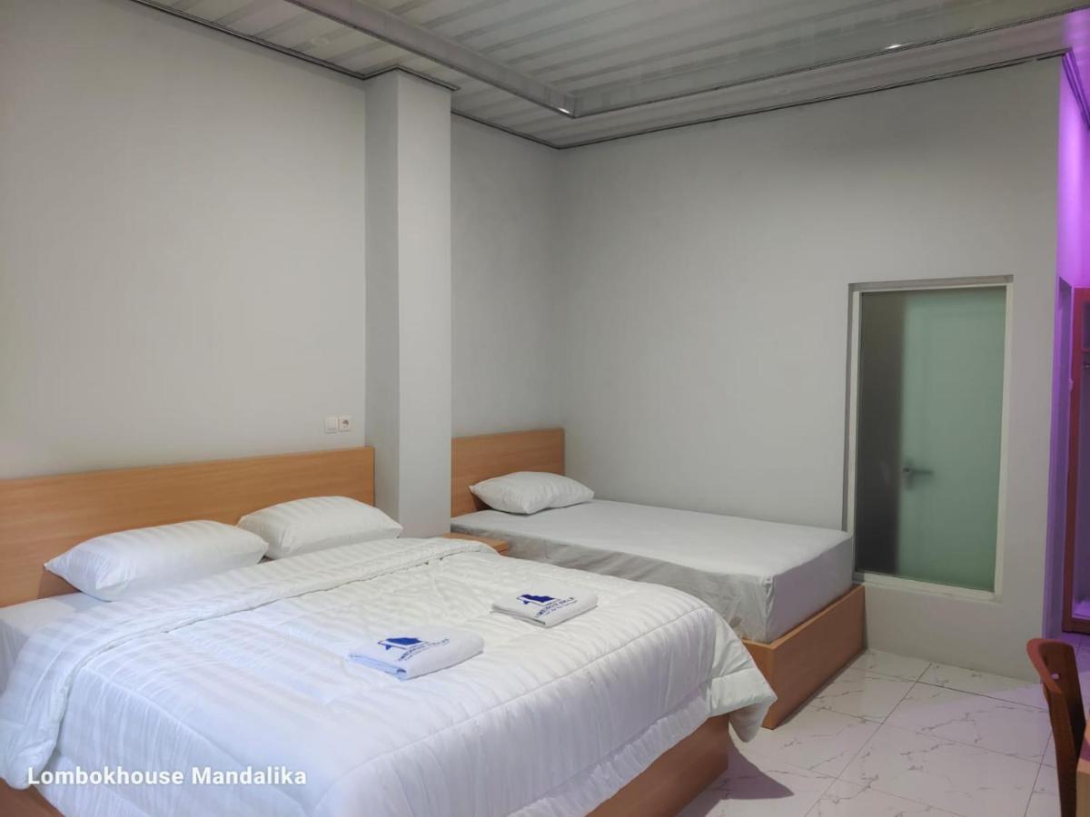 Готель Lombokhouse Mandalika Kuta  Екстер'єр фото
