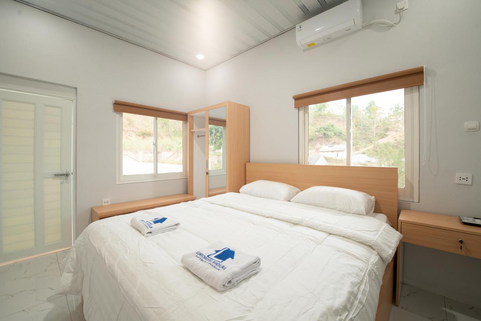 Готель Lombokhouse Mandalika Kuta  Екстер'єр фото