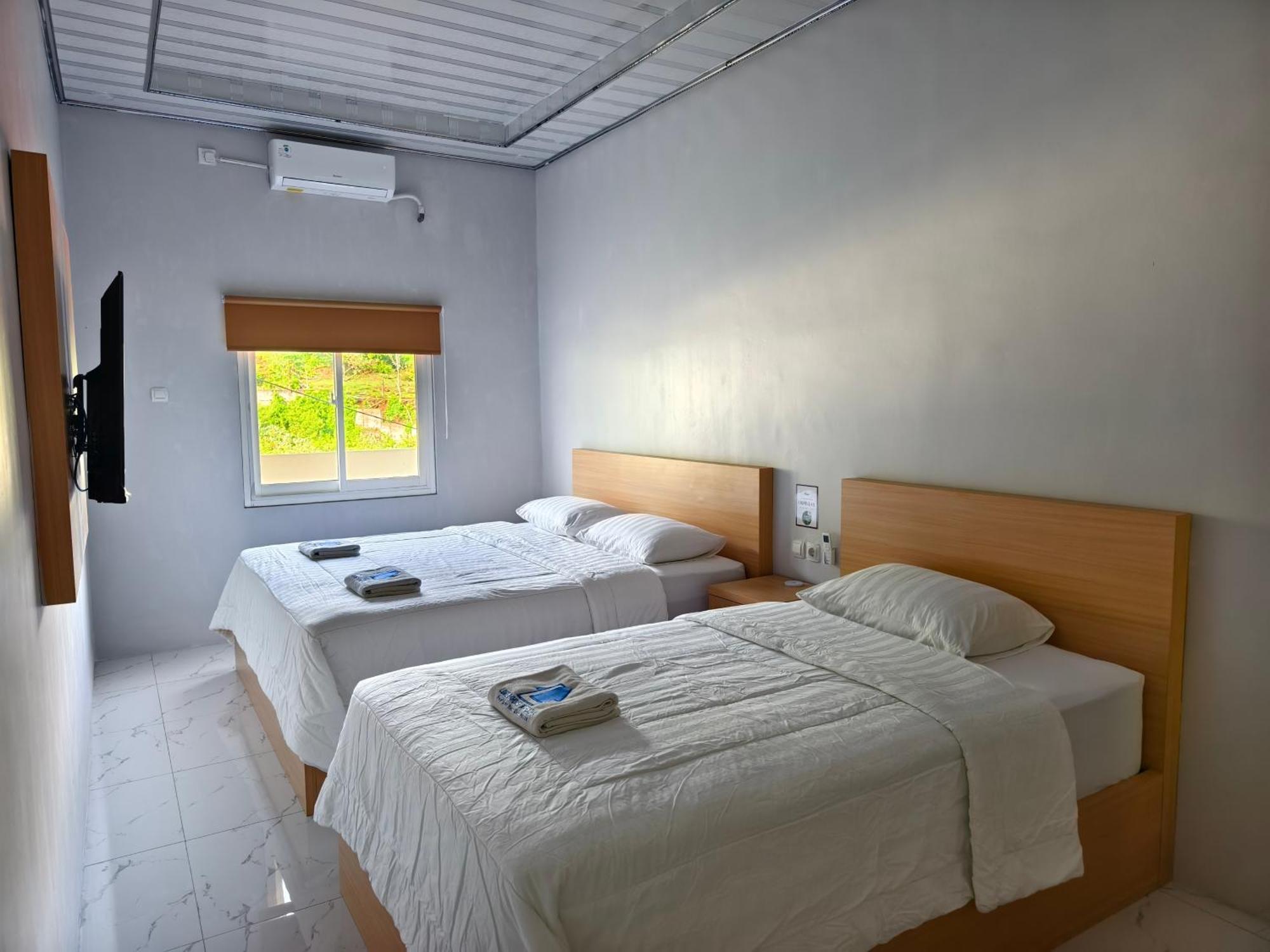 Готель Lombokhouse Mandalika Kuta  Екстер'єр фото